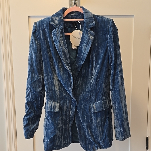 Boohoo Jackets & Blazers - Boohoo Blue Velvet Blazer with Tailored Silhouette
